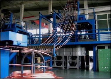 Fornalha de derretimento industrial com a máquina de desenho da divisão, máquina de carcaça de cobre