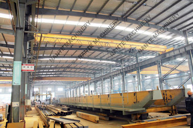 IP56 escolhem guindastes de ponte médios aéreos do dever 5t da viga para a oficina de construção mecânica